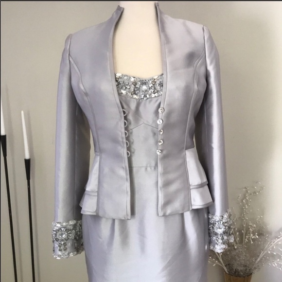 Mac Duggal Silver Beaded mermaid dress with jacket - Picture 6 of 8
